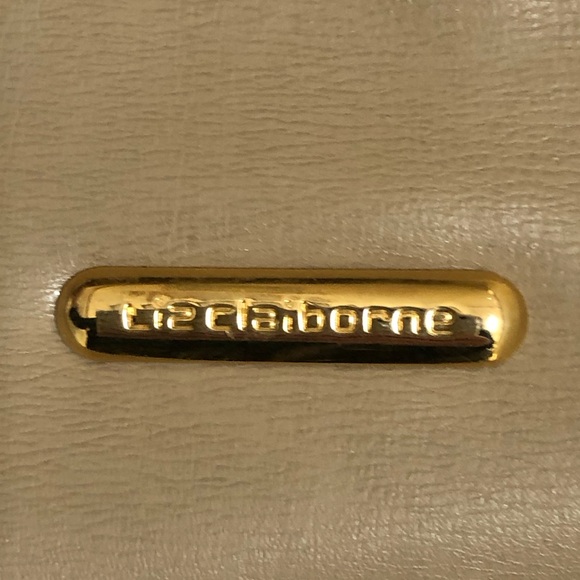 Liz Claiborne Beige Crossbody Purse, 3 zippered pouches, zipper closure - Picture 15 of 15